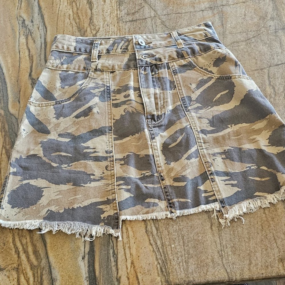 POL Camo skirt